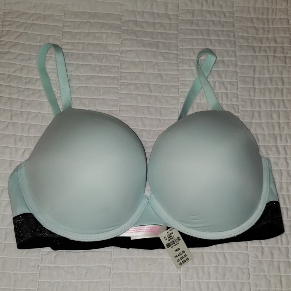 Bras - Picture 4 of 5
